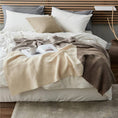 Charger l'image dans la visionneuse de la galerie, Beige / 130 x 160 cm Plaid Grand Luxe