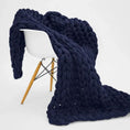Charger l'image dans la visionneuse de la galerie, Bleu Foncé / 100 x 120 cm Plaid Chunky Grosses Mailles - Bleu Marine